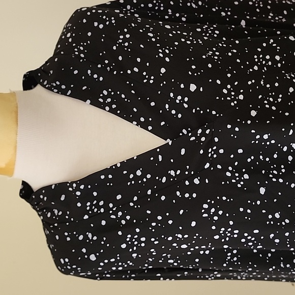 Terra &Sky SZ 0X/ 14W black multi long sleeve blouse. - Picture 2 of 9